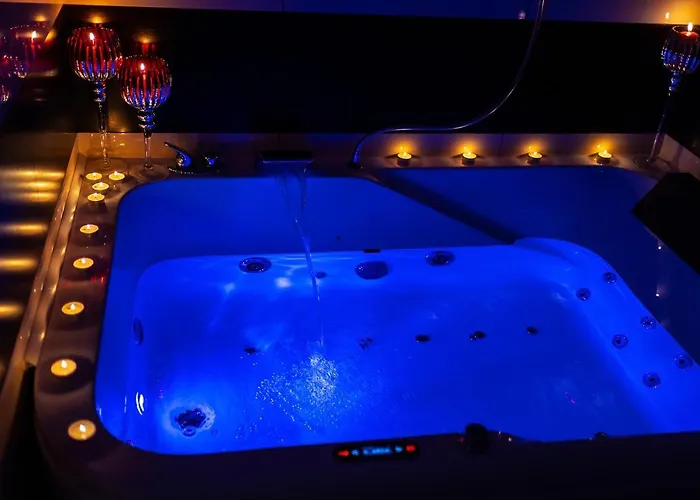 Premium Jacuzzi Apartment